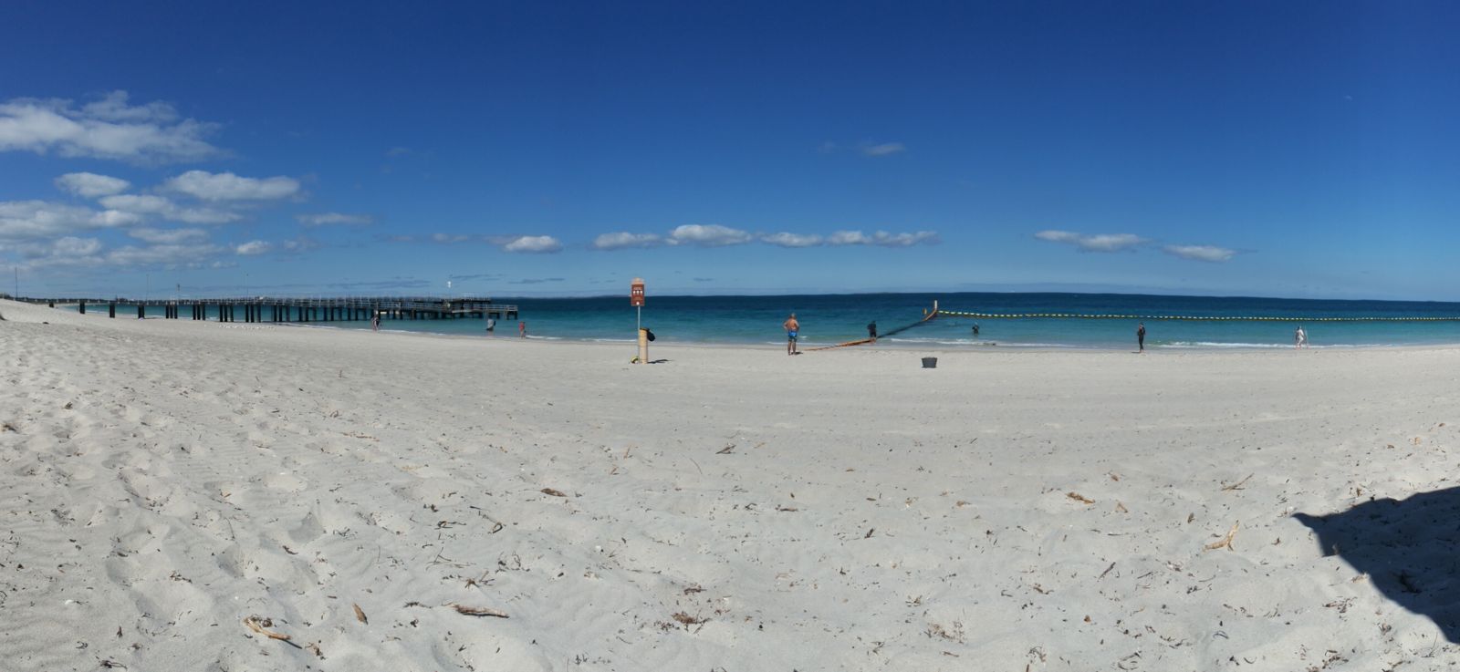Primary photo of Coogee Beach (netted swimming enclosure)