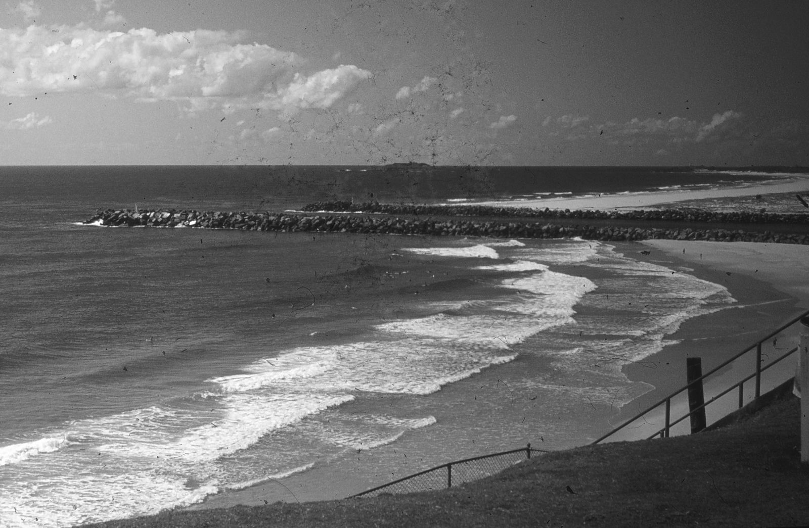 Primary photo of Frogs Beach (Duranbah Beach)