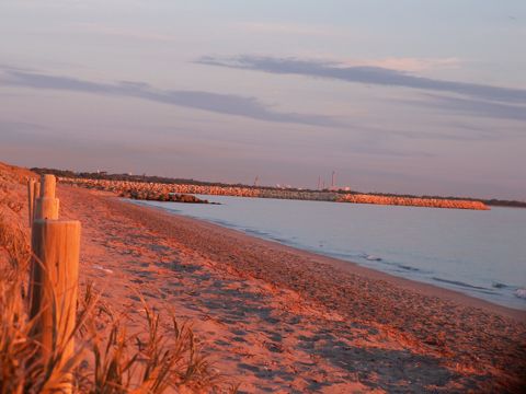 Photo of C.Y. O'Connor Beach